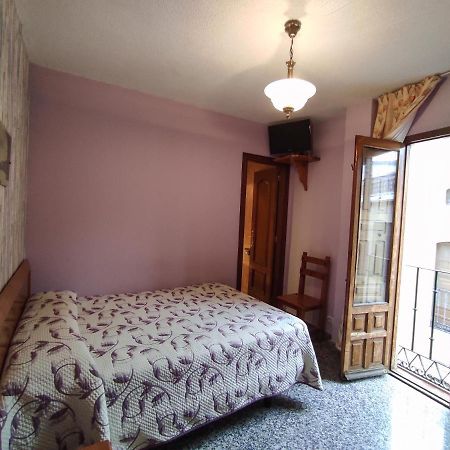 Hostal Plaza Ciudad-Rodrigo エクステリア 写真