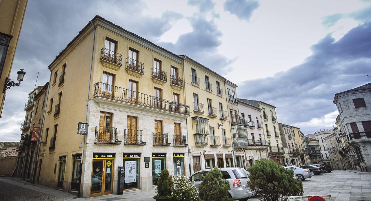 Hostal Plaza Ciudad-Rodrigo エクステリア 写真